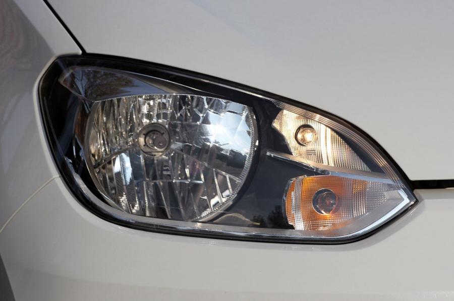  Volkswagen up! 2011 года  (фото 98 из 173)